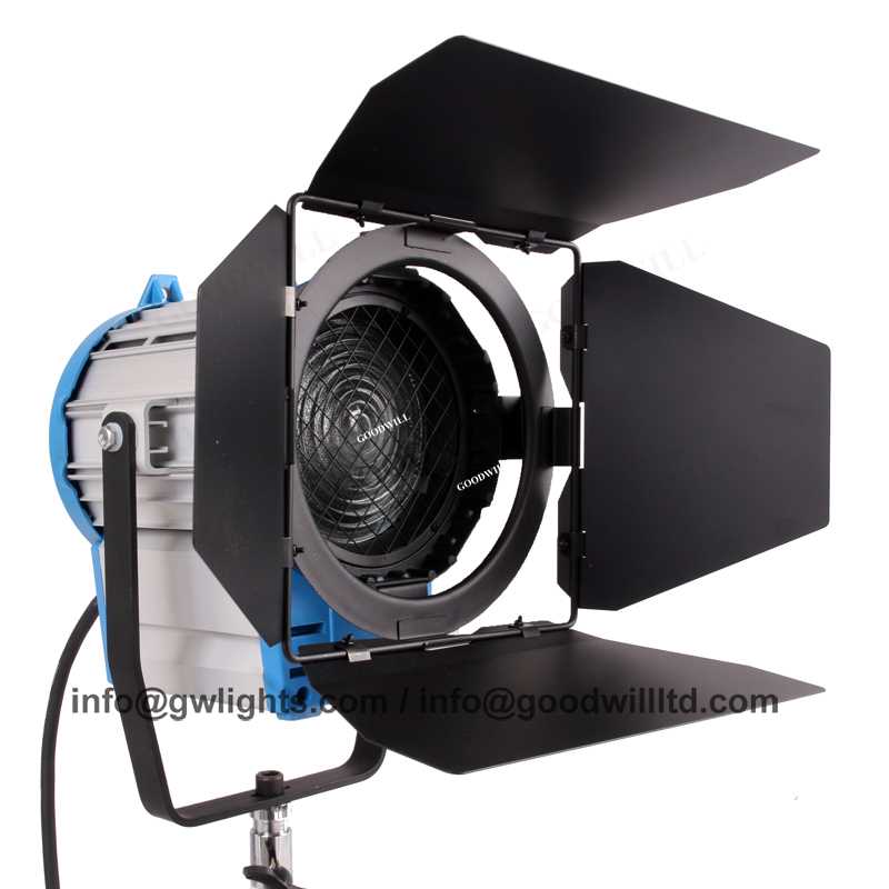 Đèn Fresnel Goowill 2000W FRESNEL LIGHT