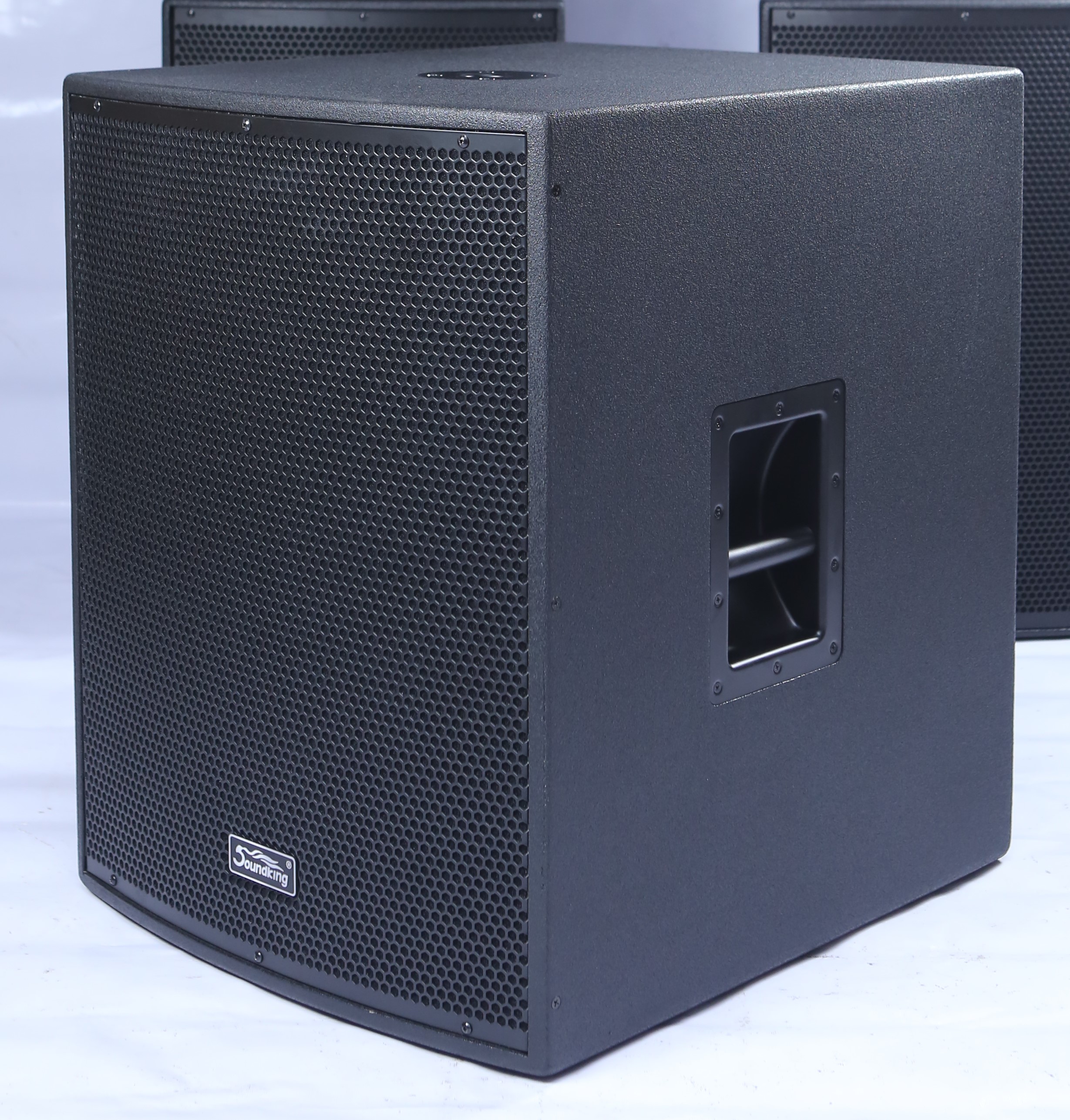 Loa sub 5 tấc soundking TX-18S